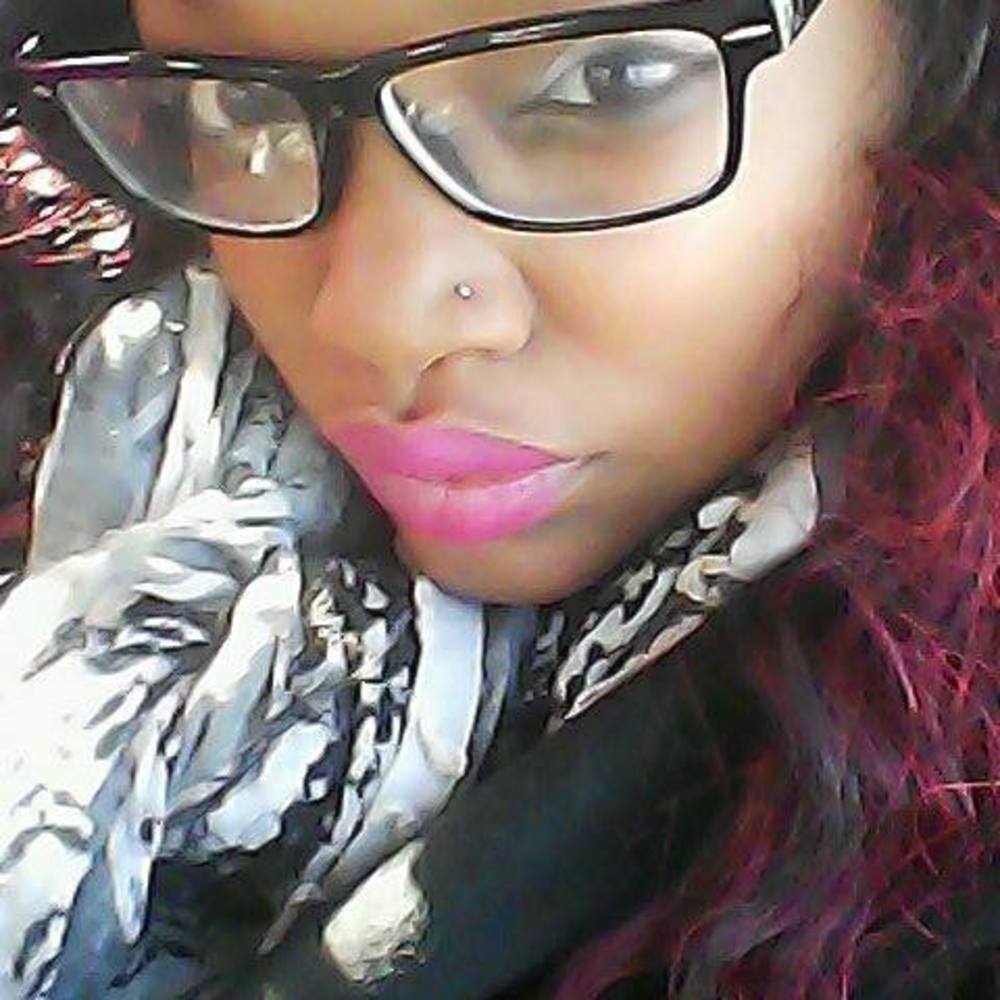 Meet your Posher, Lakia